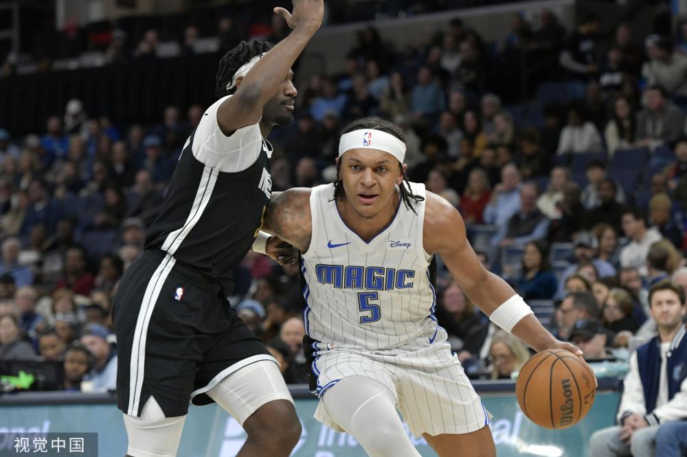 帮助她应对 帮助她应对