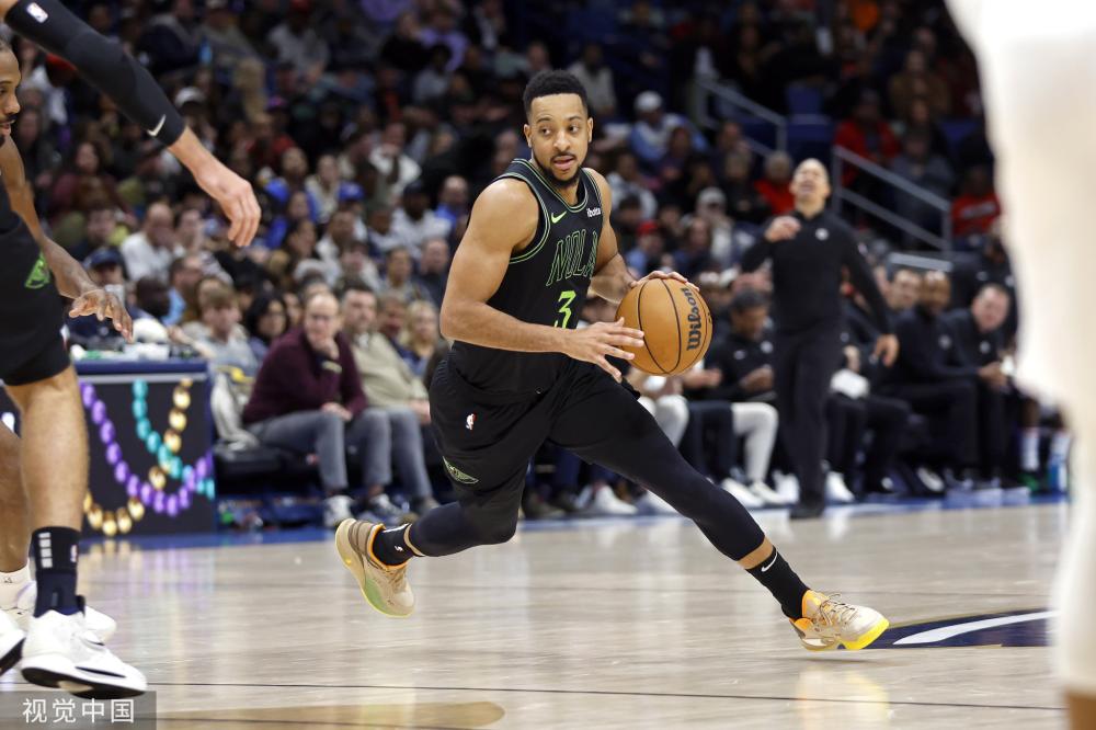 后防线的不 后防线的不